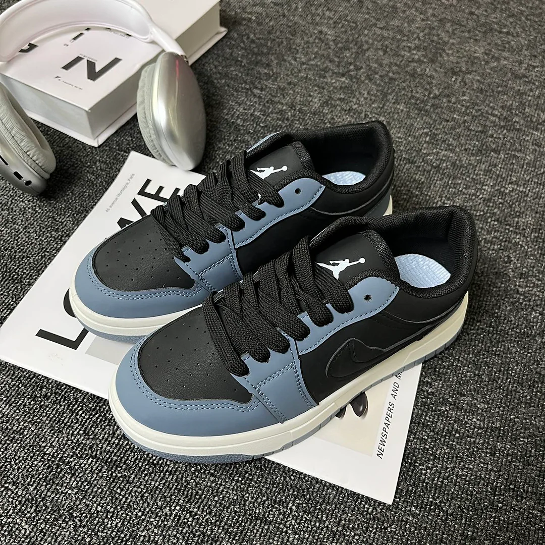 Giày sneaker phối màu xanh nửa đêm, đen obsidian kết hợp xanh khói cổ điển, buộc dây thấp, phong cách đường phố unisex