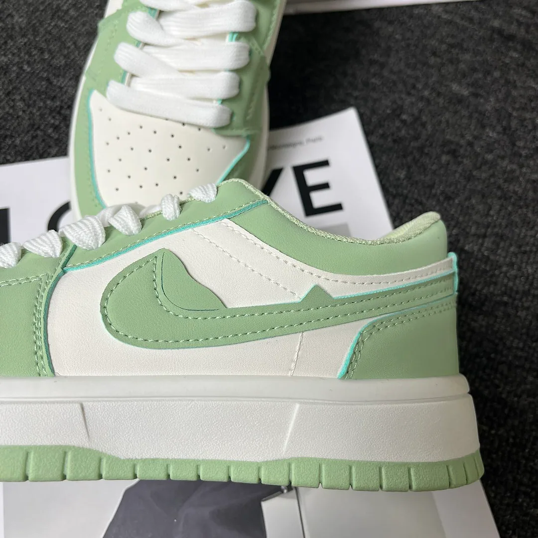 Giày sneaker xanh trắng kem bạc hà, phối màu Macaron tươi mát, cổ thấp buộc dây, phong cách retro unisex 6