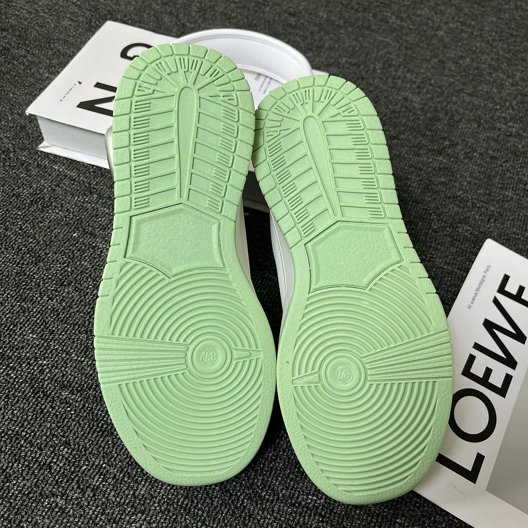 Giày sneaker xanh trắng kem bạc hà, phối màu Macaron tươi mát, cổ thấp buộc dây, phong cách retro unisex 8